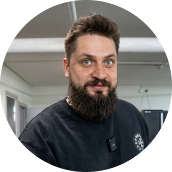 Роман Макаров